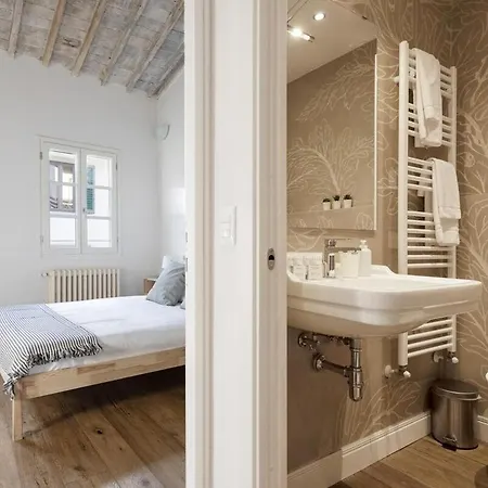 Ghibellina Attic *
